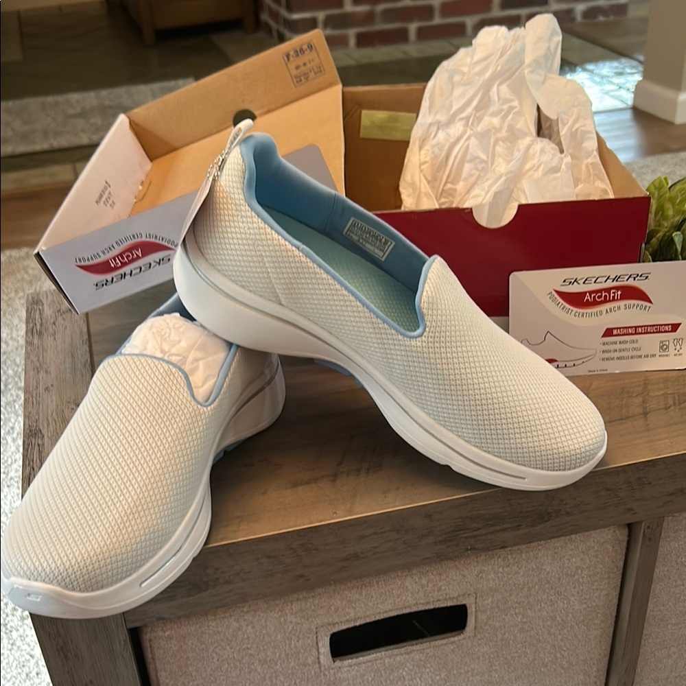 Skechers White and Blue Arch Fit Slip-Ons